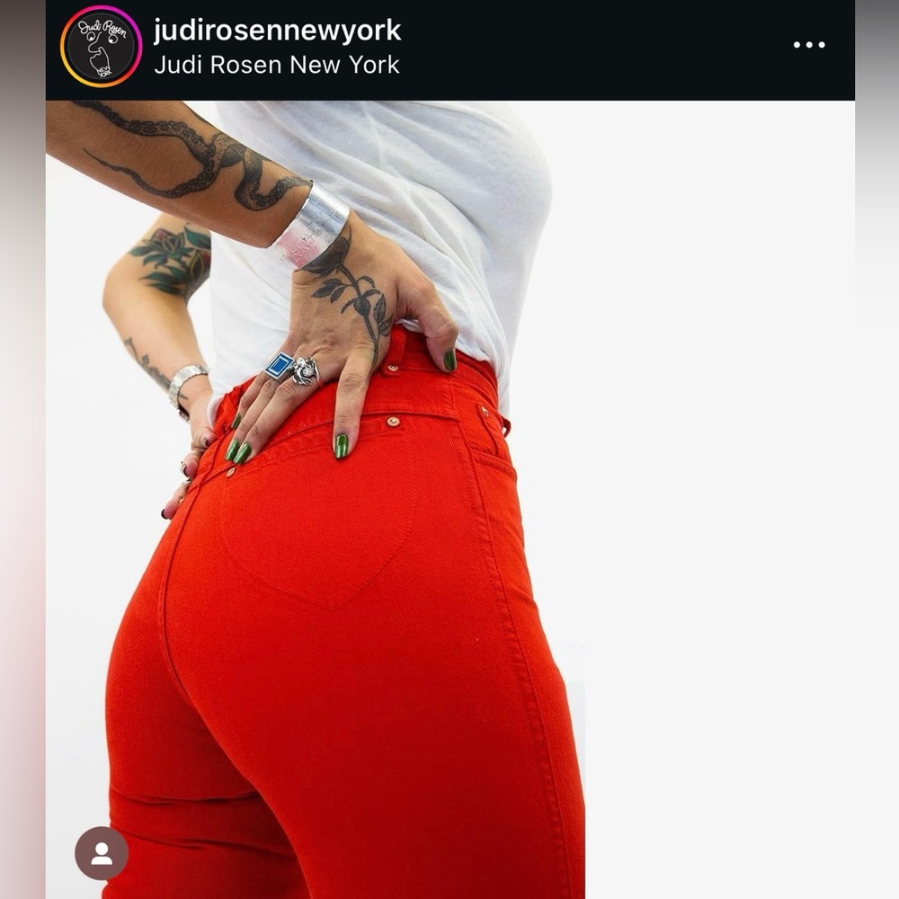 SOLD Like New Judi Rosen High Waisted Straight Leg Poppy Red Jeans Size 29 ❤️🔥